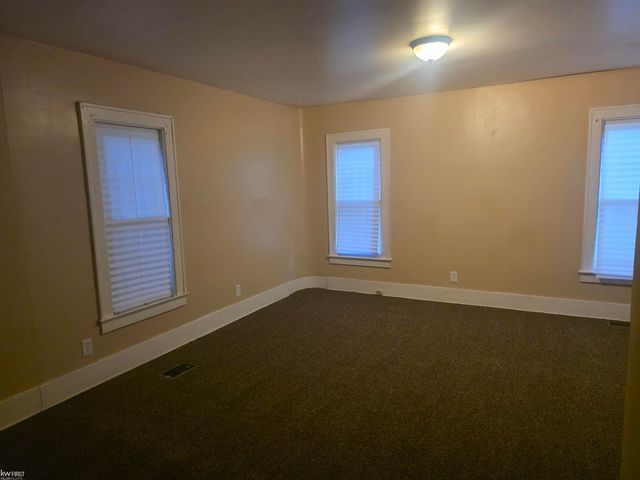 209 E York Street, Flint, MI 48505