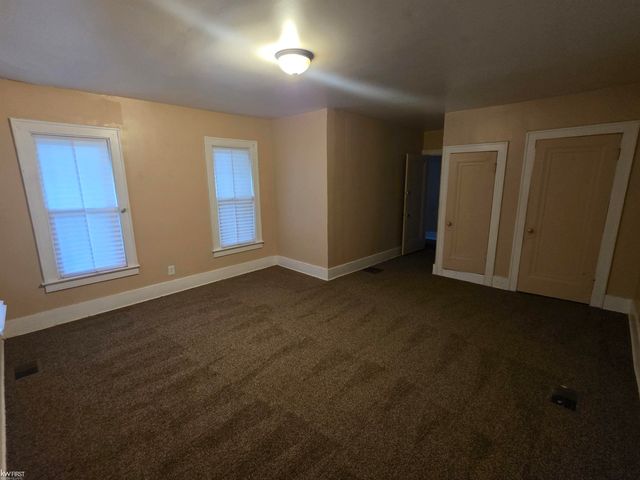 209 E York Street, Flint, MI 48505