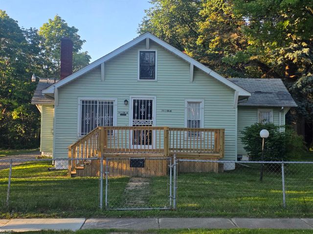 209 E York Street, Flint, MI 48505