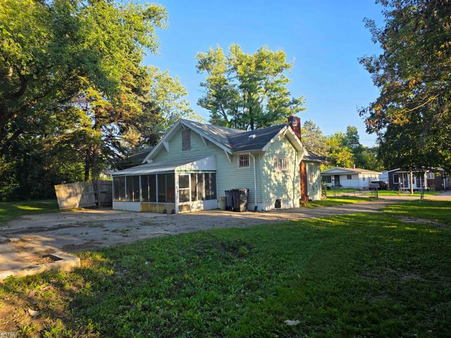 209 E York Street, Flint, MI 48505