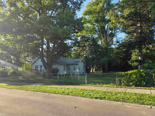 209 E York Street, Flint, MI 48505