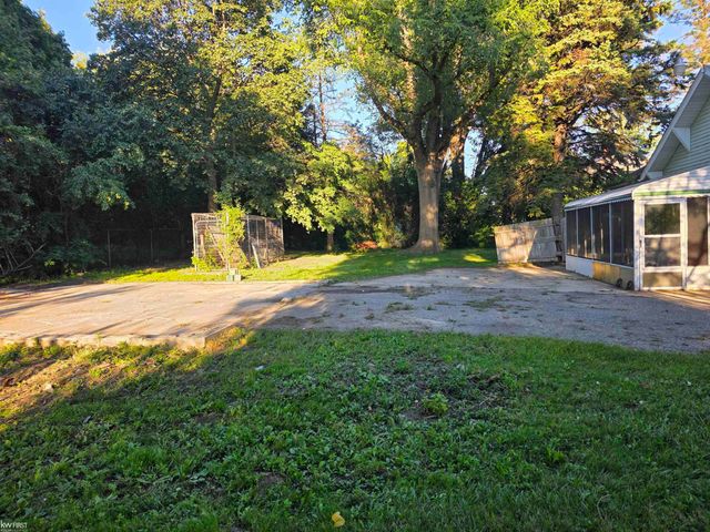 209 E York Street, Flint, MI 48505