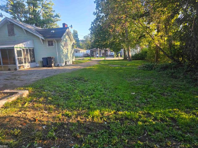 209 E York Street, Flint, MI 48505