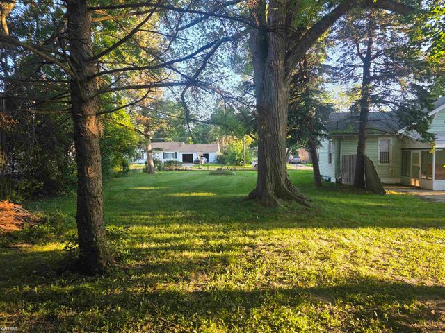 209 E York Street, Flint, MI 48505