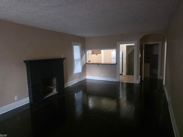 209 E York Street, Flint, MI 48505