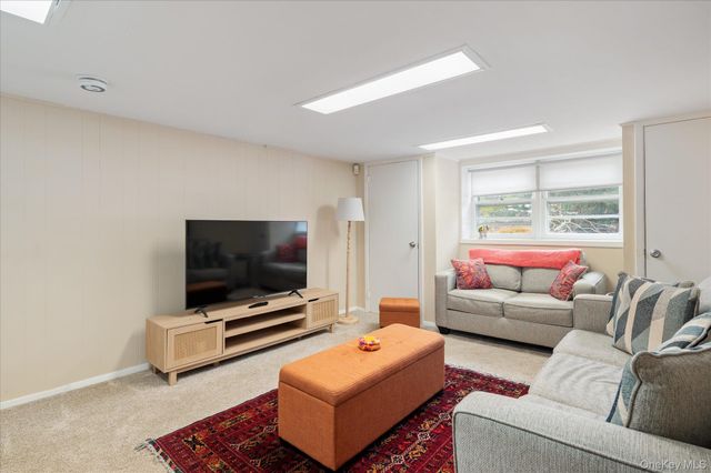 4 Pine Ridge Road, Rye Brook, NY 10573