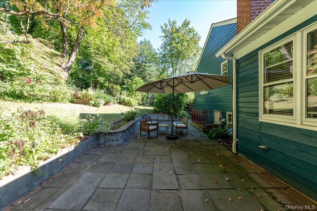 4 Pine Ridge Road, Rye Brook, NY 10573