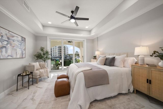 211 DOLPHIN POINT 202, Clearwater Beach, FL 33767