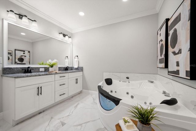 211 DOLPHIN POINT 202, Clearwater Beach, FL 33767