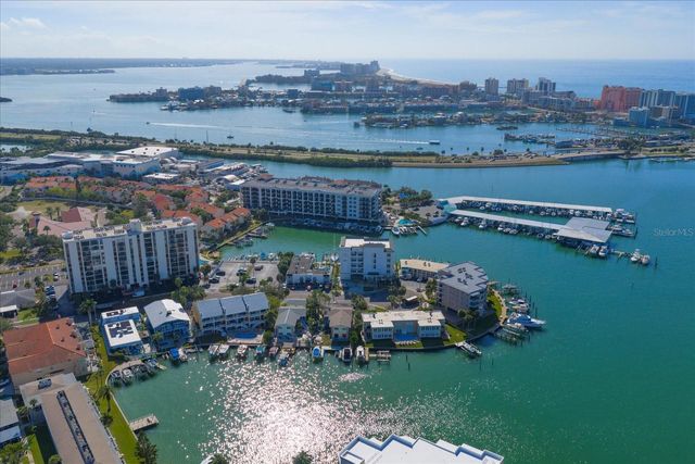 211 DOLPHIN POINT 202, Clearwater Beach, FL 33767