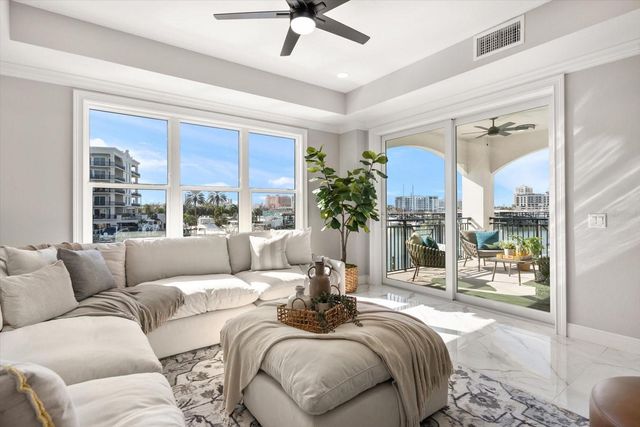 211 DOLPHIN POINT 202, Clearwater Beach, FL 33767