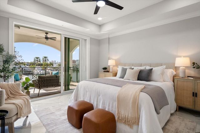 211 DOLPHIN POINT 202, Clearwater Beach, FL 33767