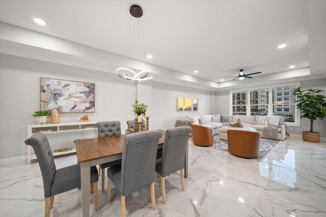 211 DOLPHIN POINT 202, Clearwater Beach, FL 33767