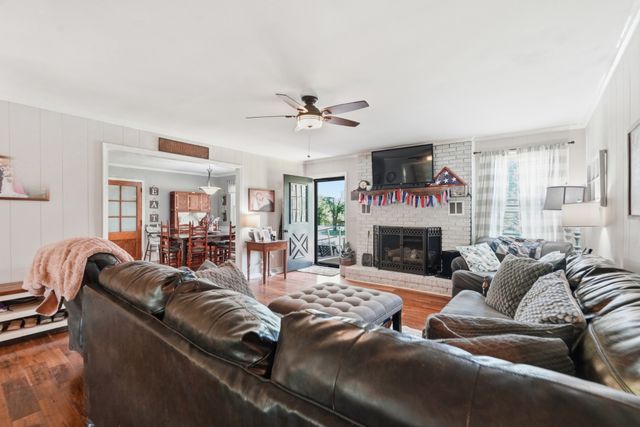 1512 Smith Dr, Lebanon, TN 37087