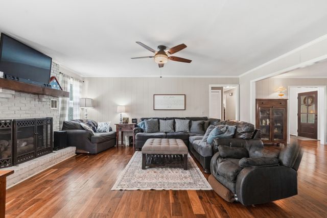 1512 Smith Dr, Lebanon, TN 37087