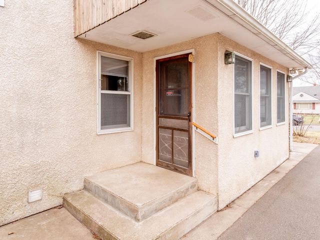 2078 Sloan Street, Maplewood, MN 55117