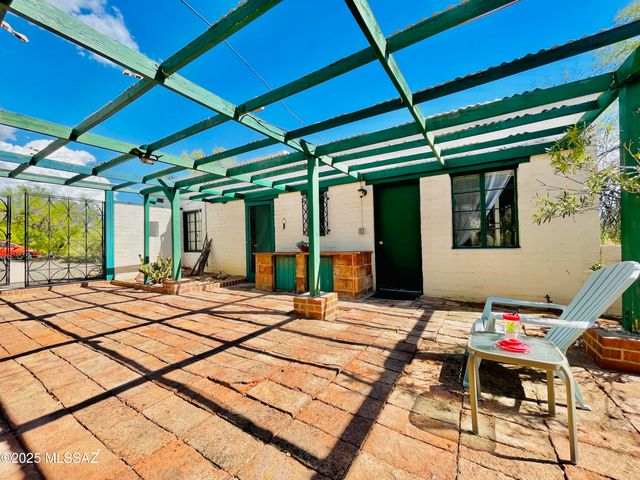 75 E Rudasill Road, Tucson, AZ 85704