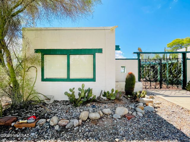 75 E Rudasill Road, Tucson, AZ 85704
