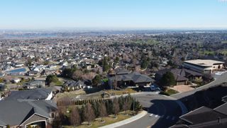 486 Mont Blanc Way, Richland, WA 99352