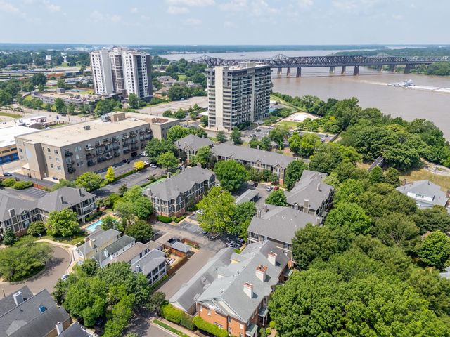589 MADEWOOD DR, Memphis, TN 38103