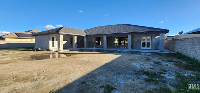 15520 Georges Letour Avenue, Bakersfield, CA 93314