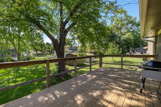4413 73rd Place, Urbandale, IA 50322