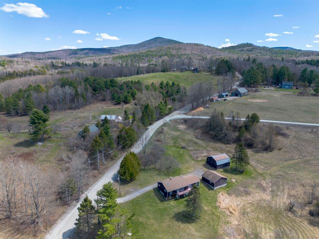 246 Gray Road, Plainfield, VT 05667