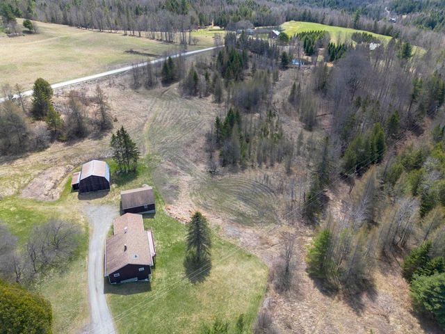 246 Gray Road, Plainfield, VT 05667