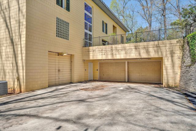 143 Charlotte LN, Hardy, VA 24101