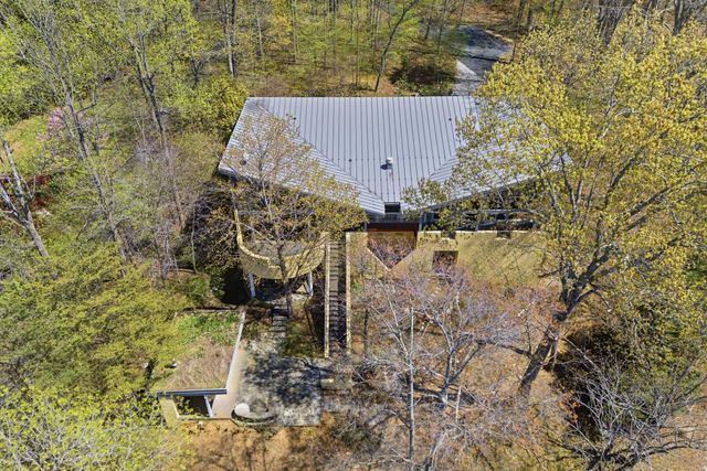 143 Charlotte LN, Hardy, VA 24101