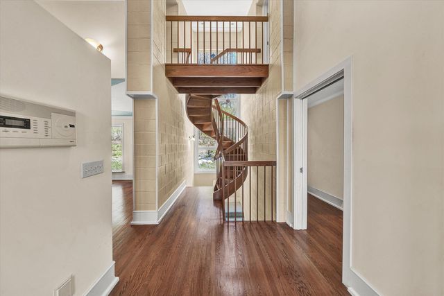 143 Charlotte LN, Hardy, VA 24101