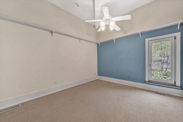 143 Charlotte LN, Hardy, VA 24101