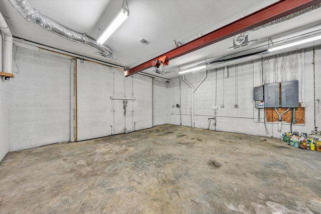 143 Charlotte LN, Hardy, VA 24101