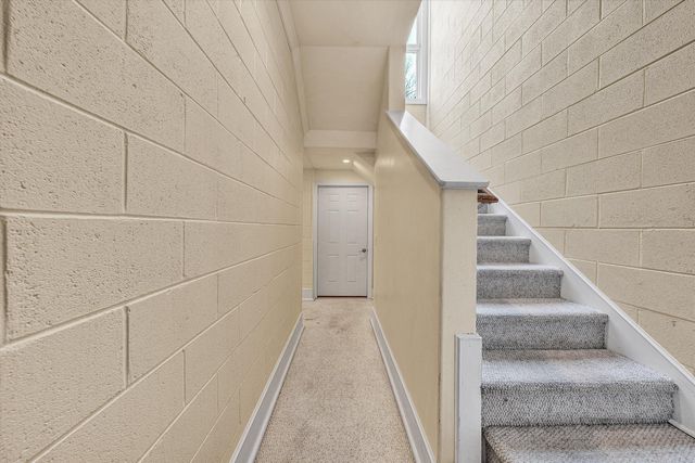 143 Charlotte LN, Hardy, VA 24101