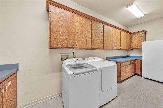 143 Charlotte LN, Hardy, VA 24101