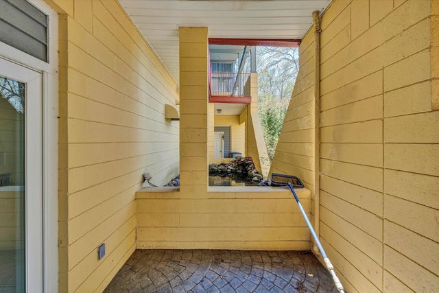 143 Charlotte LN, Hardy, VA 24101