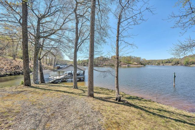 143 Charlotte LN, Hardy, VA 24101