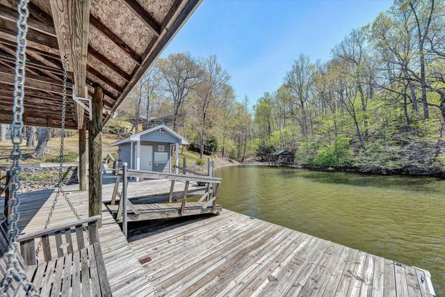 143 Charlotte LN, Hardy, VA 24101