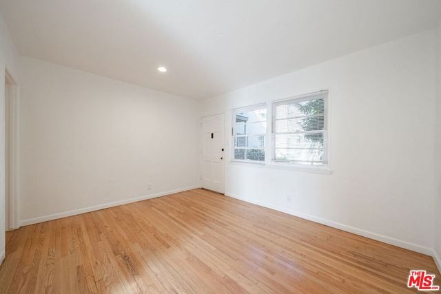 823 Highland Avenue 10, Glendale, CA 91202