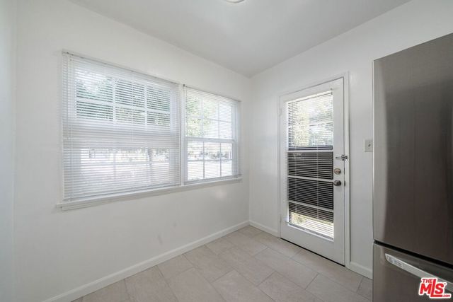 823 Highland Avenue 10, Glendale, CA 91202