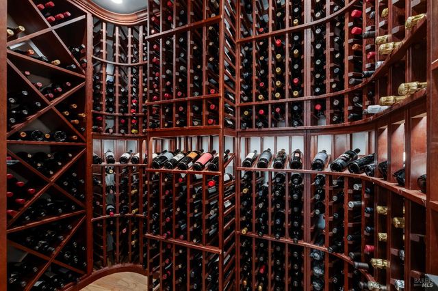 807 Wild Oak Dr, Santa Rosa, CA 95409