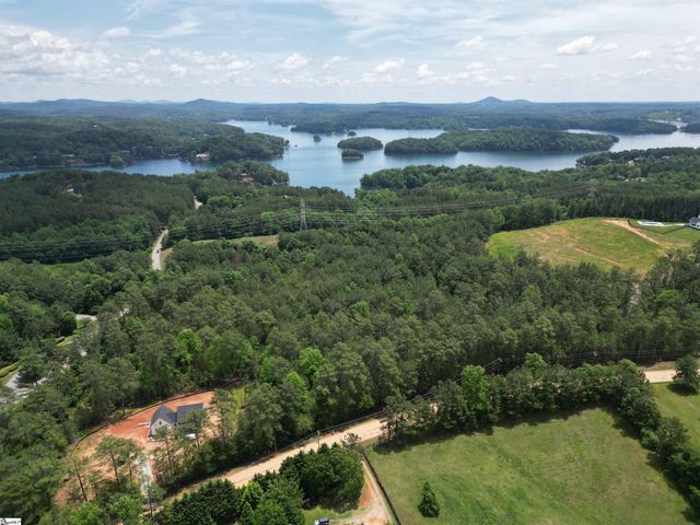 528 Nimmons Bridge Road, Salem, SC 29676