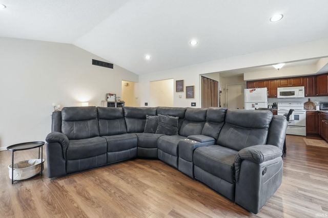 7534 Tipperary Trail, Fort Wayne, IN 46815