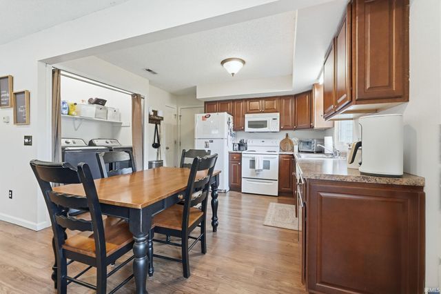 7534 Tipperary Trail, Fort Wayne, IN 46815