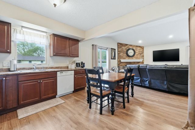 7534 Tipperary Trail, Fort Wayne, IN 46815