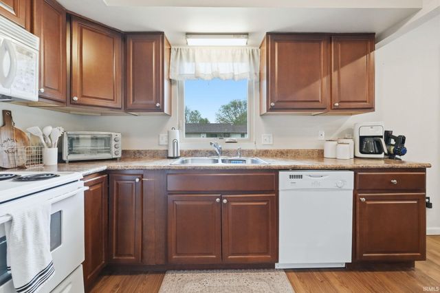 7534 Tipperary Trail, Fort Wayne, IN 46815