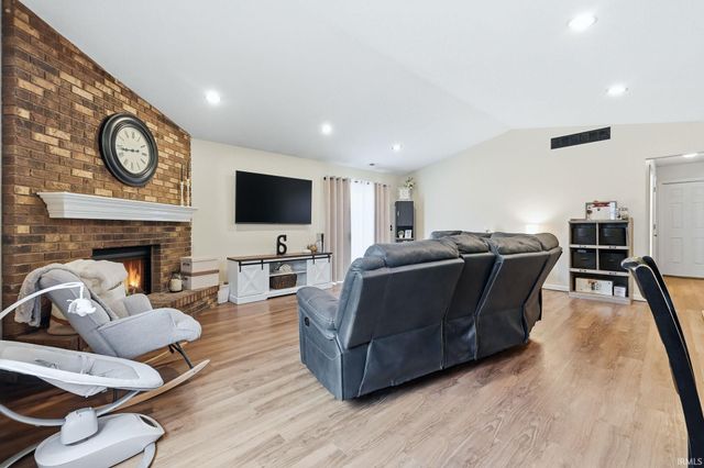 7534 Tipperary Trail, Fort Wayne, IN 46815