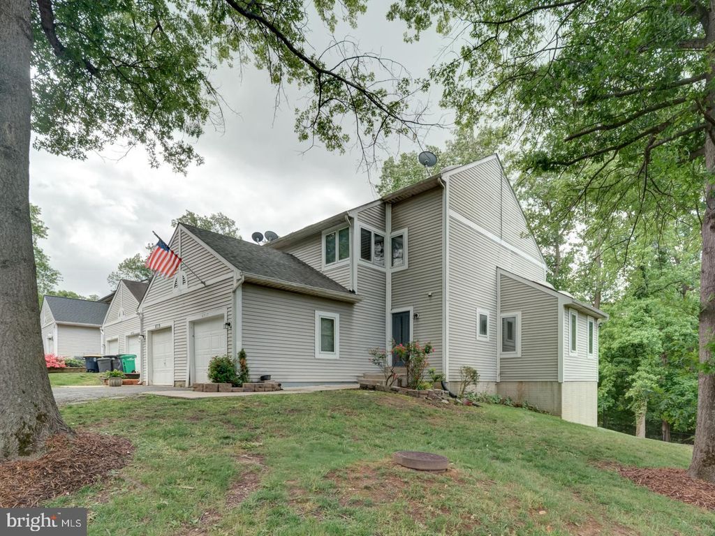 4717 SUMMERTIME DR, Oxon Hill, MD 20745