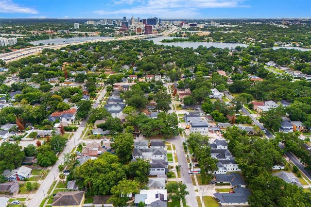2401 AMHERST AVENUE, Orlando, FL 32804