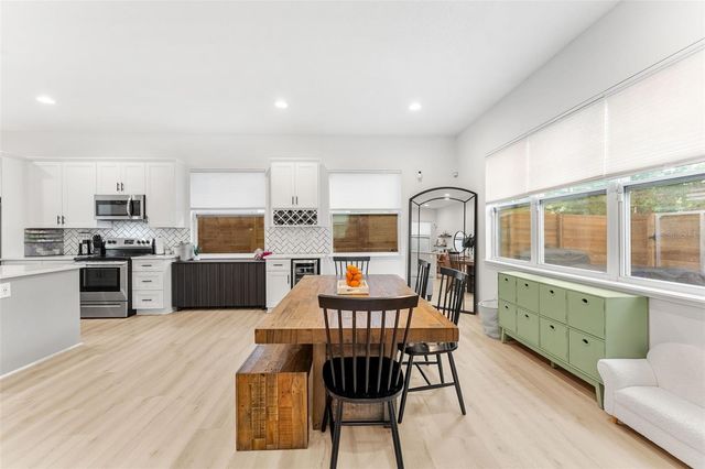 2401 AMHERST AVENUE, Orlando, FL 32804